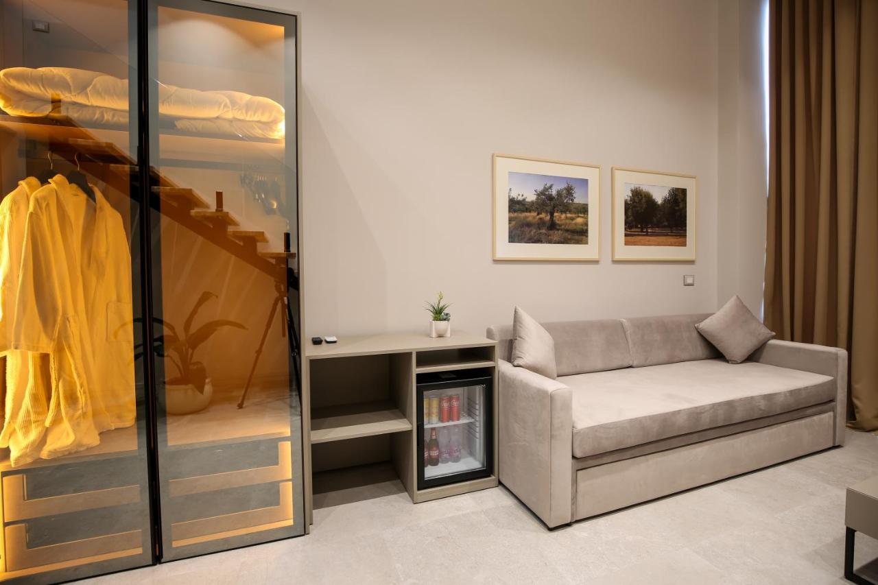 Toto Hotel & Apartments Radhimë 外观 照片