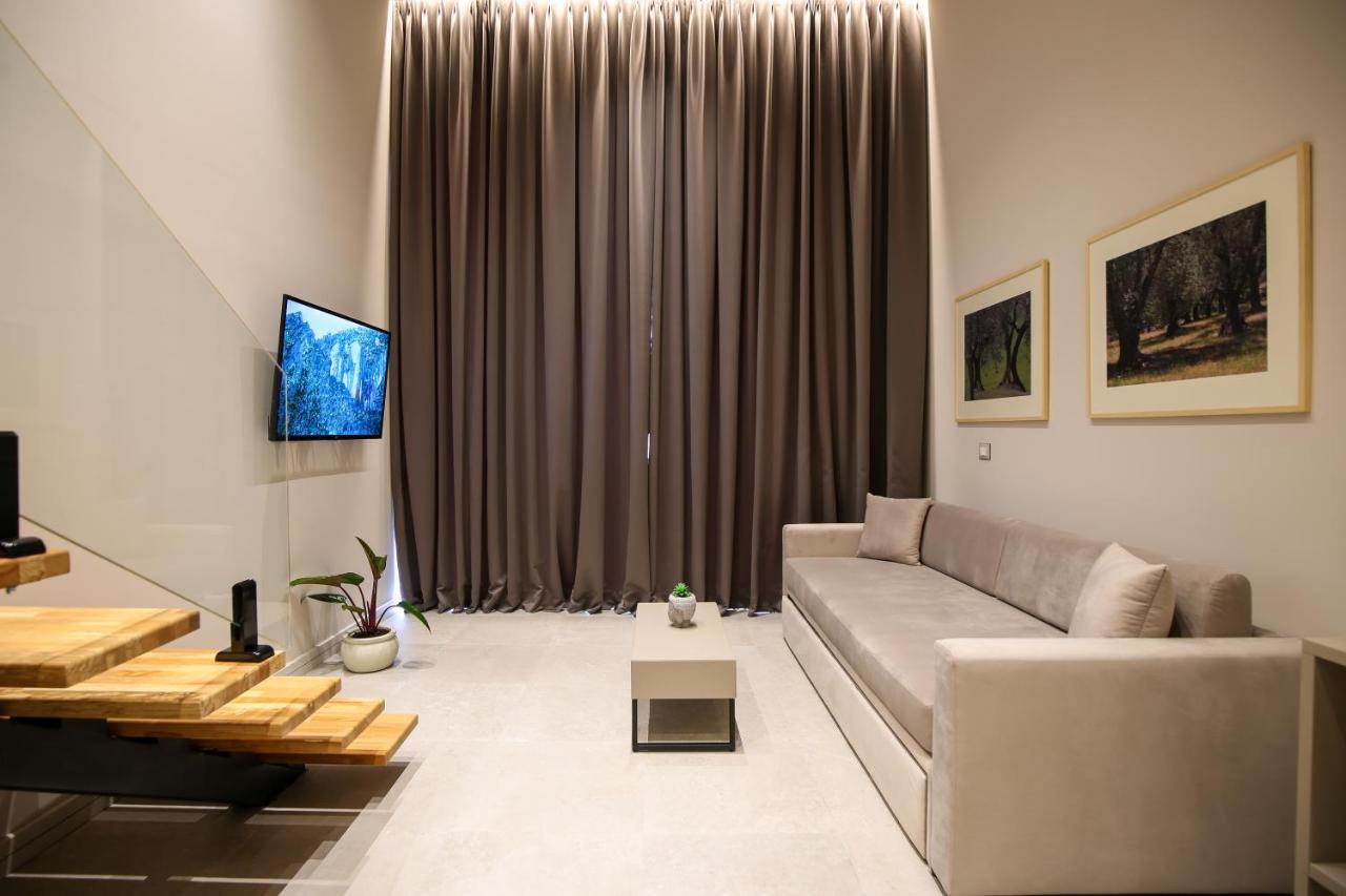 Toto Hotel & Apartments Radhimë 外观 照片