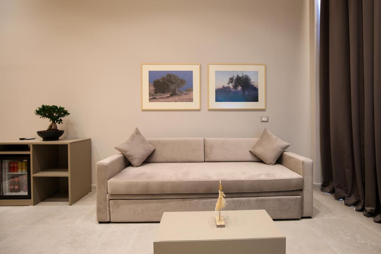 Toto Hotel & Apartments Radhimë 外观 照片